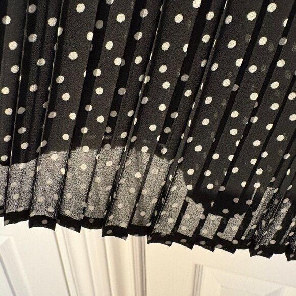 Abercrombie & Fitch Pleated Polka Dot Midi Skirt - Picture 3 of 11